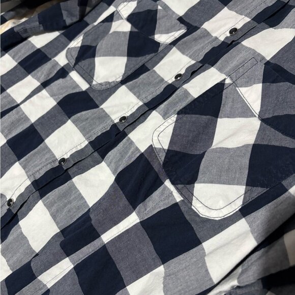 Reitmans Navy Blue, Gray and White Plaid Button-Up Shirt - Picture 6 of 6